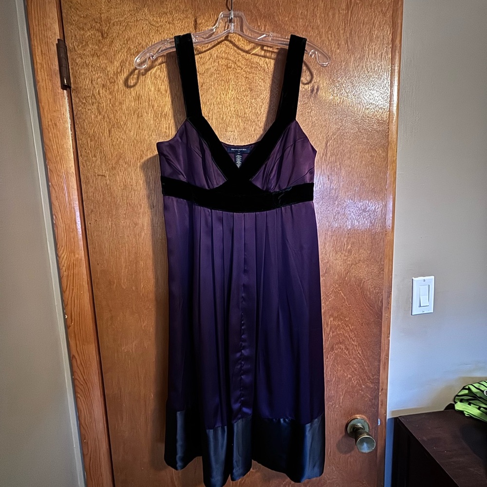 Gorgeous purple silk dress with black velvet accents, size 10